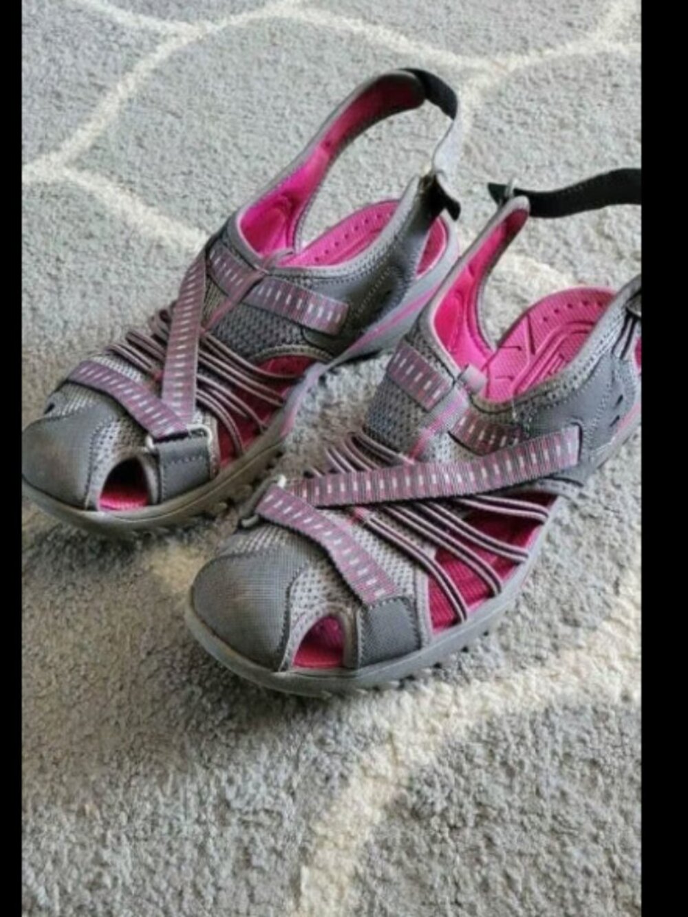 Womens size 9 tek gear brand sandals shoes